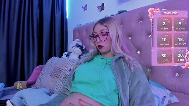 _soyniko24 - dildo play my pussy