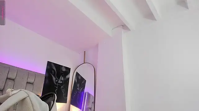 Kiara_bellaa - Doggy position + buttock spread💖