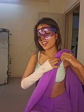 Marathi_Dolly - Bikini show