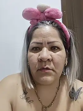 Dalessa_Bigtits - Make me wet + Domi control 2