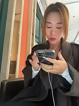 Luck6688 - ❤️偷玩酒店大厅全裸上半身