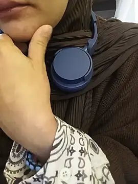MisyonerNur - Dışarıda göğüslerini aç 😅