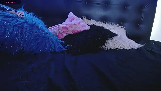 Emma_Foxi - show ass