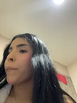 LovelyEyess - NEKED
