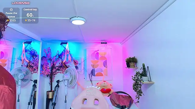 Maggy_t18 - BOOBSJOB