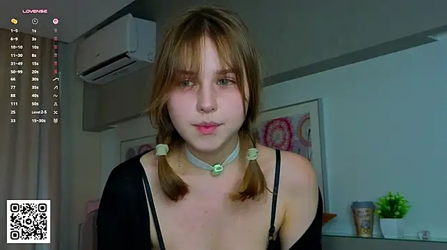 SunnySikarskie - A look at my outfit today (new outfit)