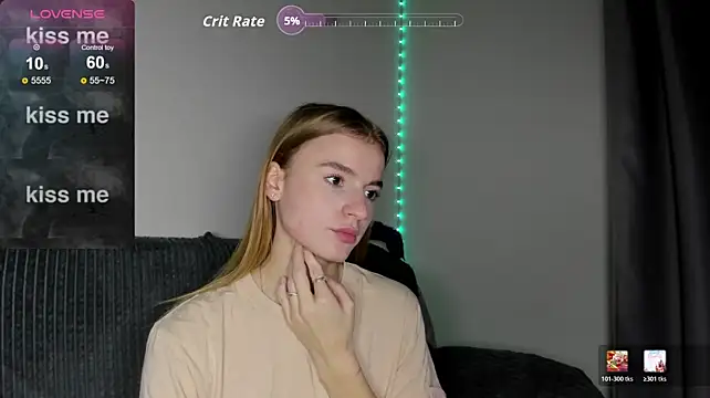 Stacey_Brow - show tits
