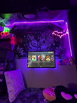 Lilactease - 🖌️🎨Lets play with UV body paint 🎨🖌️