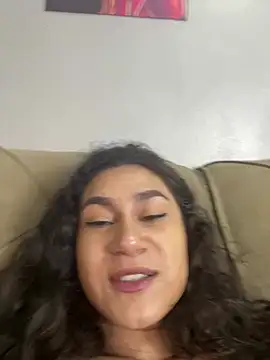 Yummi_bigclit - legs in the air and fuck me very deep
