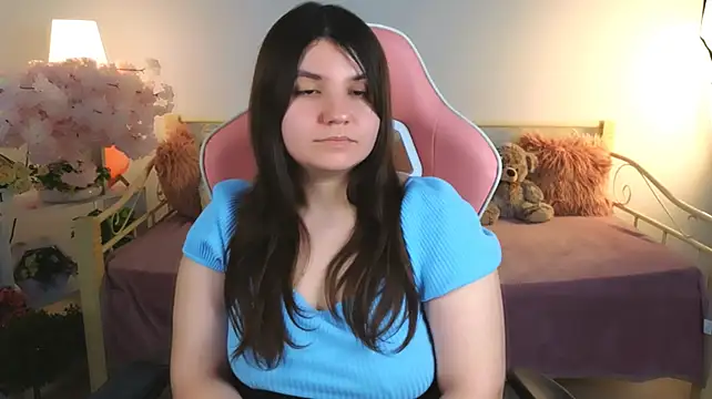 Viola__Shy - spank ass until red