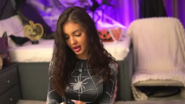 LilaRoses - Boobs Tease close up