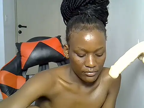 Spot_curvy - blowjob and striptease