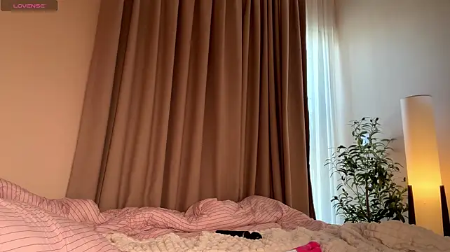 Natasha_babygirl1 - pussy??