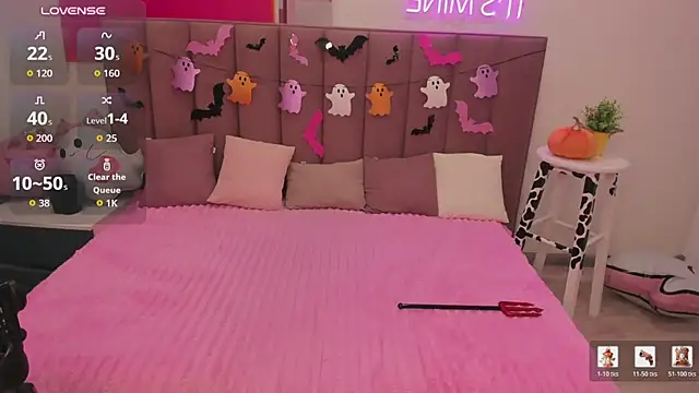 MIla_Stunning - Topless ass twerking 🥵