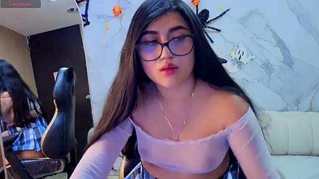 Miia_tf - Flash pussy 🥵