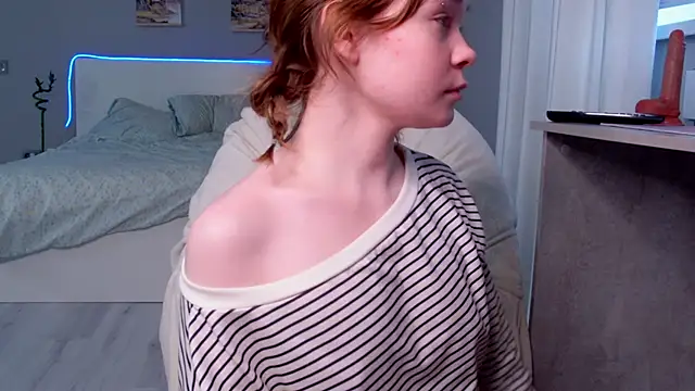 Kellybbface - finger my ass