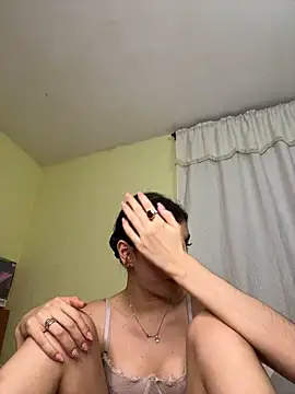 Emily-hottson - One finger inside in my tight asshole