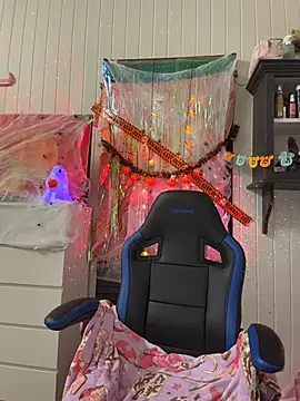 Xopeachybaby - hold cock in throat for 5 secs