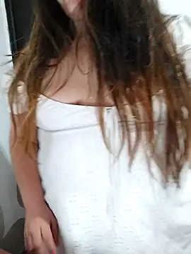 Daphne_girlsex - Shows tits