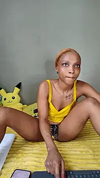 FreakySag_8888 - 3 position dildo play