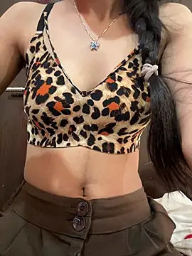 LuxeAura - Pussy in dildo