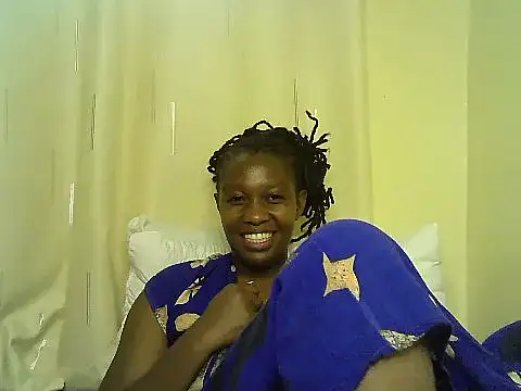 Curvy_princess1 - help me raise my tution fee