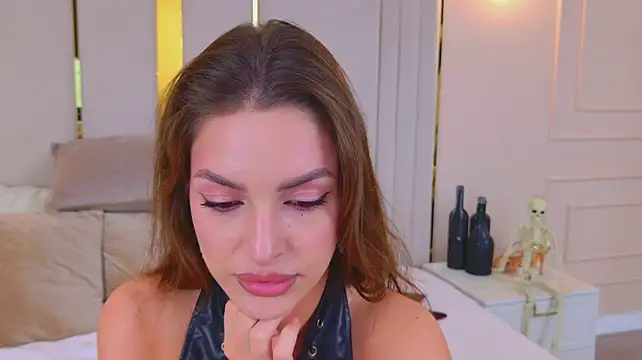 BellaHalles - sexy shower video