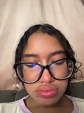 Bunny-firee - Oil or cream on my tits 💧🍒.