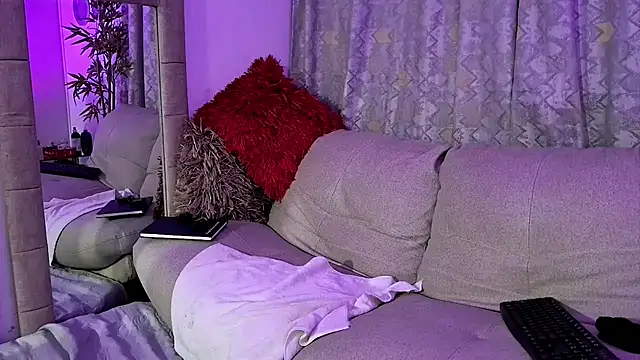 Pineappleflipped - SPANK ASS HARD