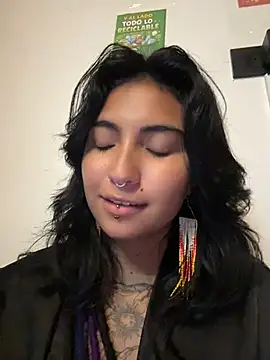 Velvet_Mysstic - flash pussy