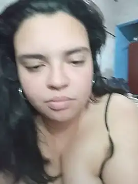 Lucimim - Aceite en las tetas