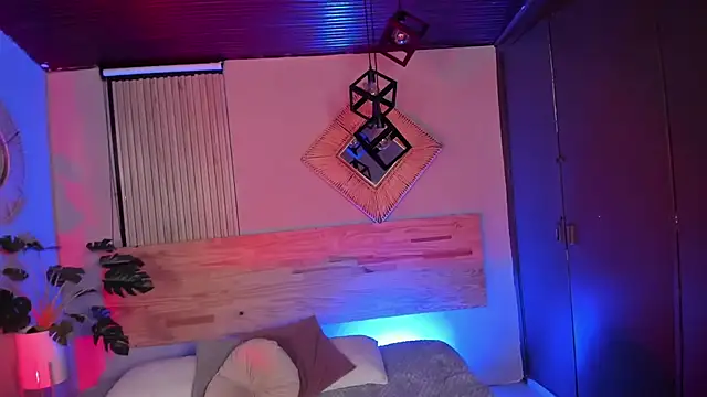 Annaa_rosee - Play nipples+ bounce boobs