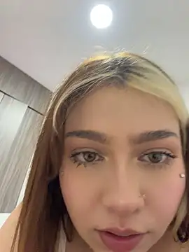 Daniela_ruizz - Milk in Titts + ahegado