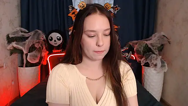 PureLedy - show panties (close)
