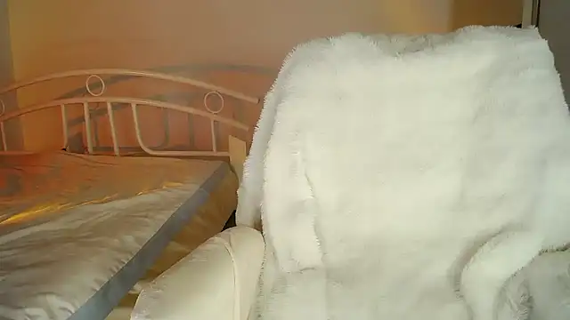 Xxx719042 - 内裤嘞逼逼一线天