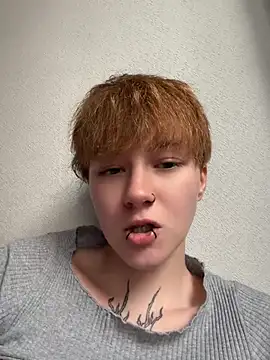 IceMur - anal sex 1 finger