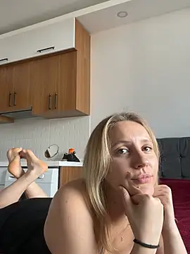 Ann_first_kiss