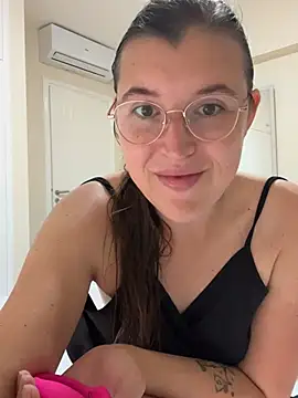 AlinaMeiier - Slap your sexy Ass 6 x 👋
