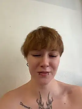 IceMur - anal sex 1 finger