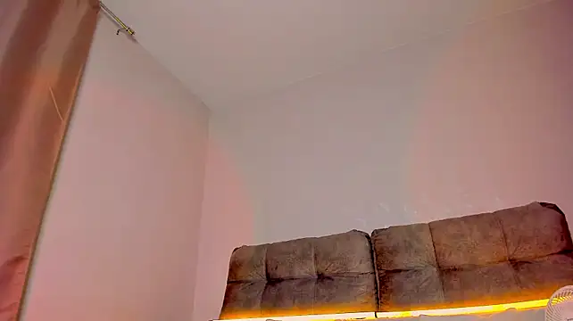 AriellaTesk - ❤️show my underboobs❤️