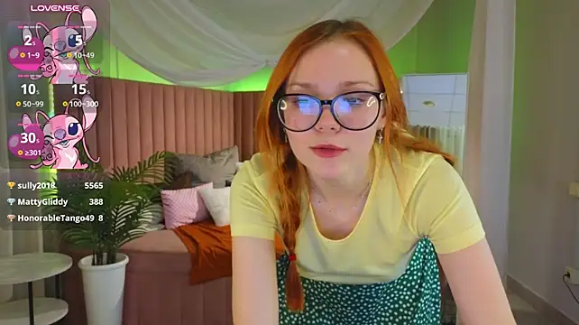 Memymee_ - cream on my butt