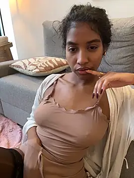 IamCrystal2 - Make me Moan with your vibes