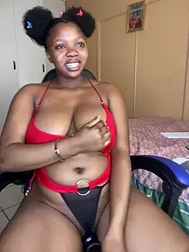 MilfBoobsxx - Finger pussy 🍑