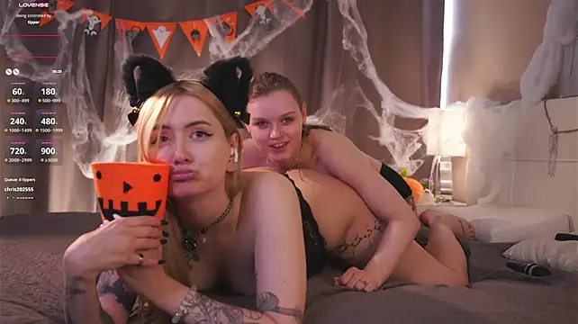 MandaReh - Lana smears and licks cum on LunaS boobs