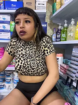 Alana_king7