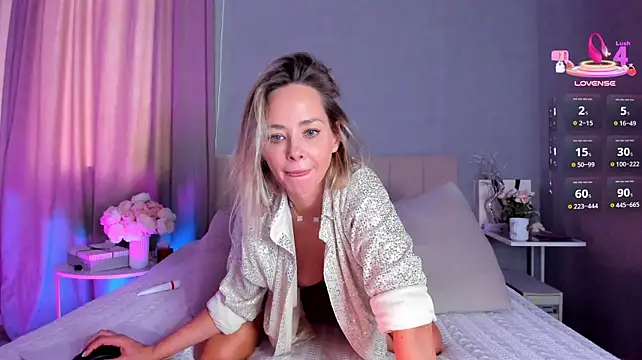 MissMiaTv - Octopus Dildo play