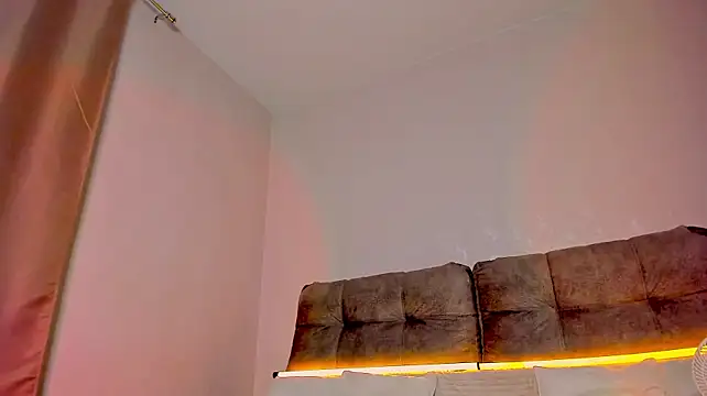 AriellaTesk - ❤️show my underboobs❤️