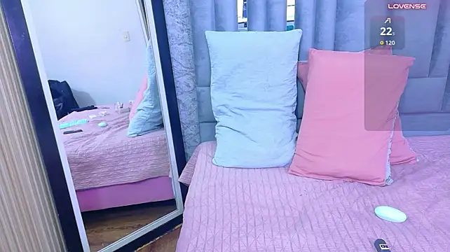 Littlee_emilyy_ - ✨FINGER HARD PUSSY✨