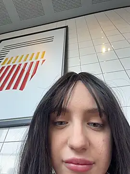 Lilonok - Show pussy