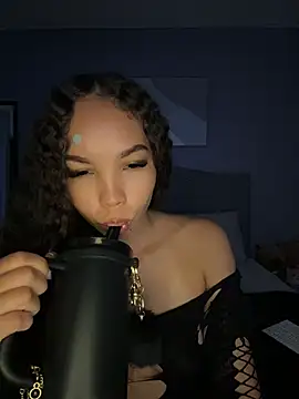 Nikkiloveee - ride it 🎢💦& backshots